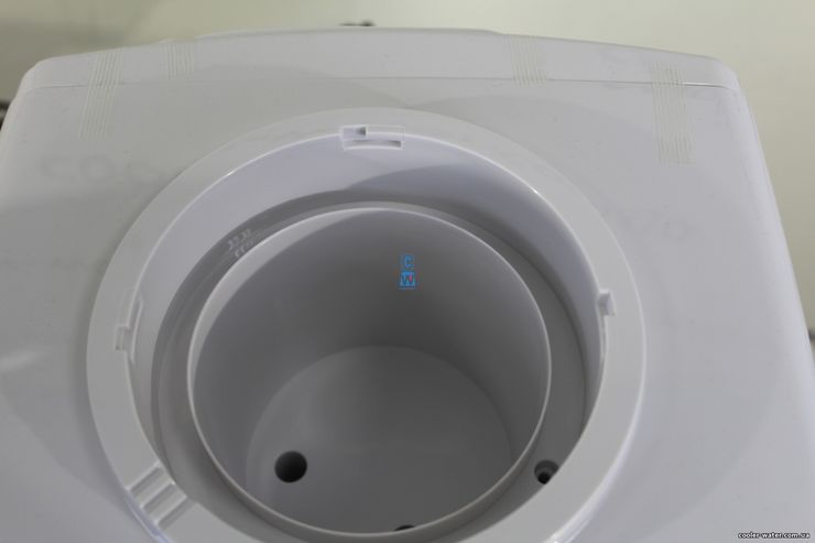Фото15 обзор кулер для воды HotFrost V118 с нагревом и компрессор