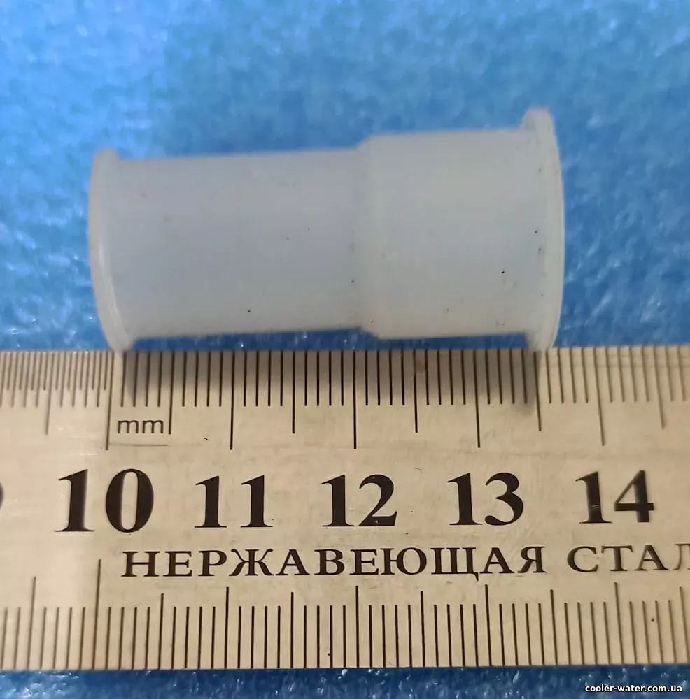 Коротка силіконова трубка №18 для кулера води біля лінійки