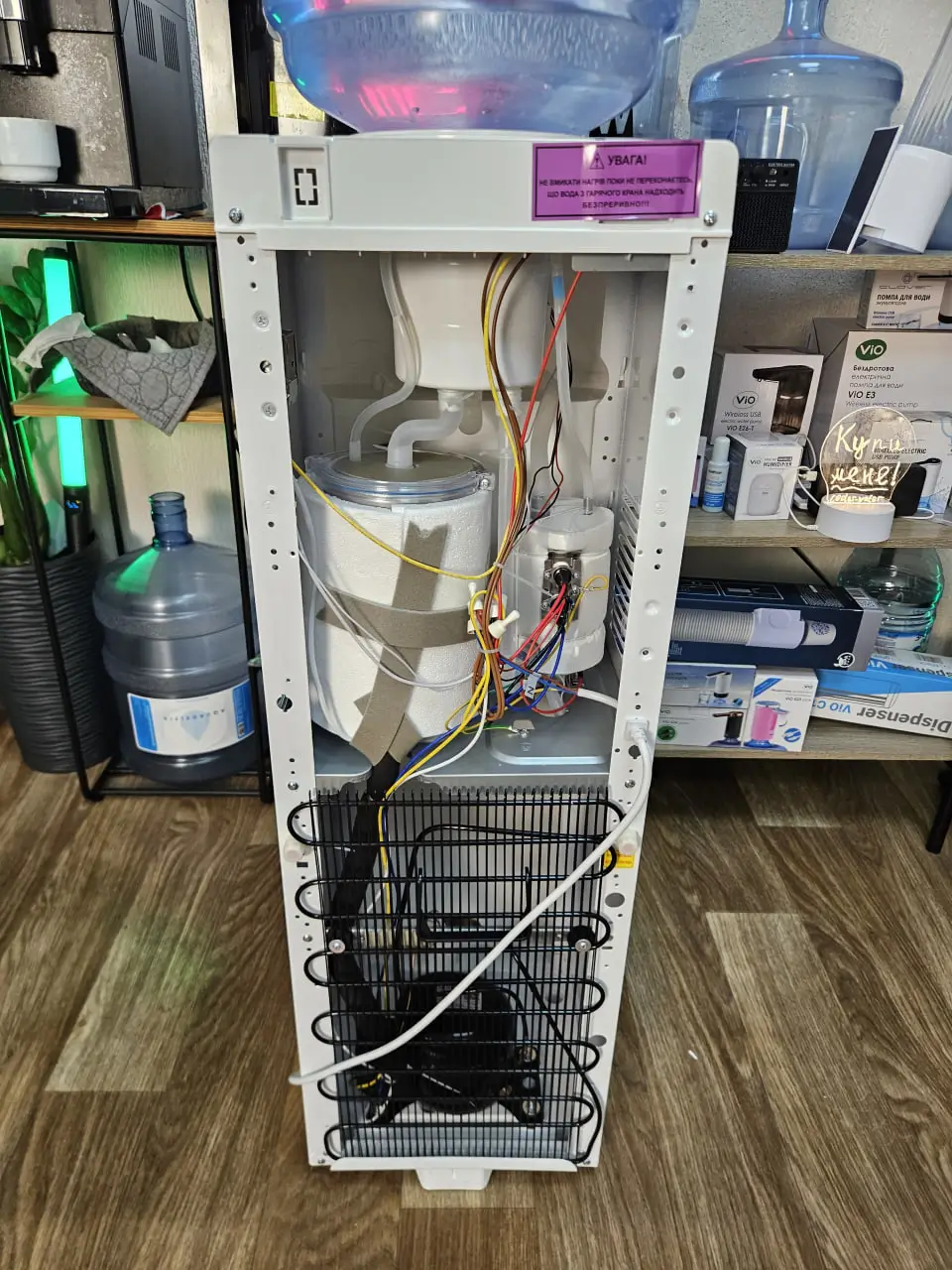 Внутрішня будова кулера HotFrost V8020