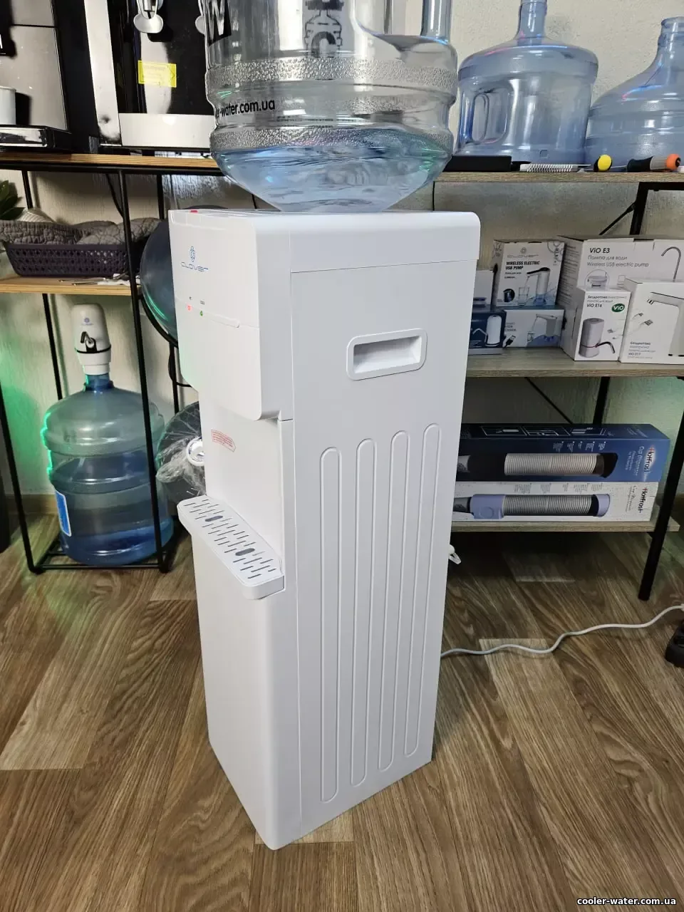 Кулер для води Clover LB-LWB 0,5-5X14 — авторське фото 15