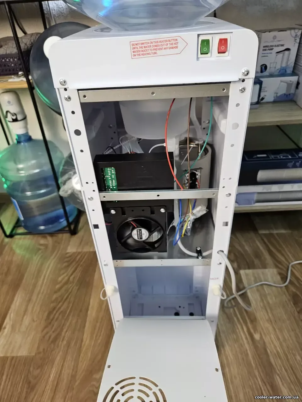 Внутрішня будова кулера Clover LB-LWB 0,5-5X14 — авторське фото 39