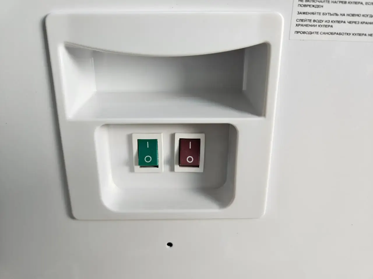 Тумблери HotFrost D115 Outside зблизька