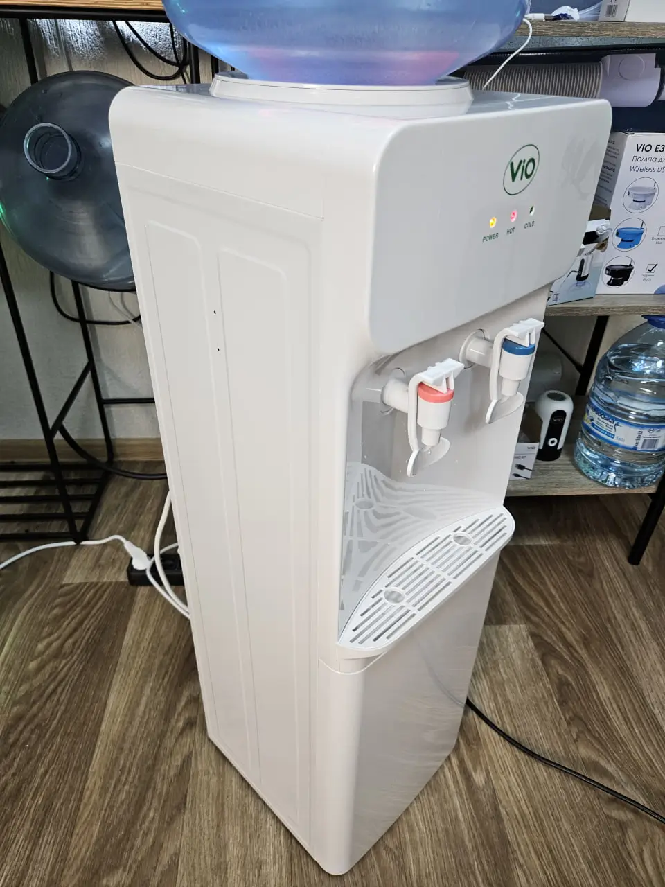 Кулер ViO X101: лівий боковий ракурс