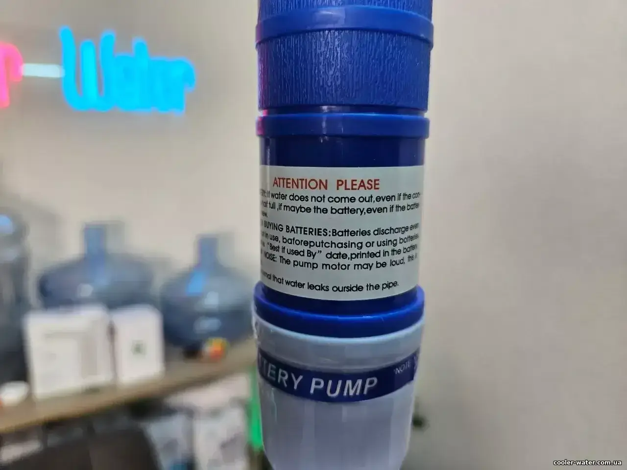 Огляд помпи Clover DP-MW100 на батарейках — авторський кадр 5