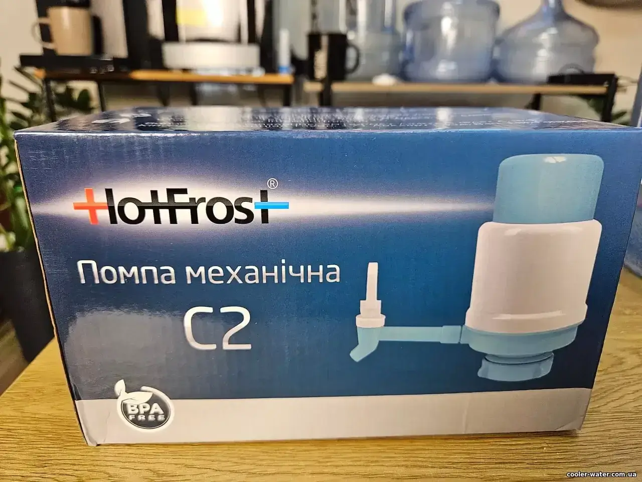 Огляд механічної помпи HotFrost C2 з краником — авторське фото 6